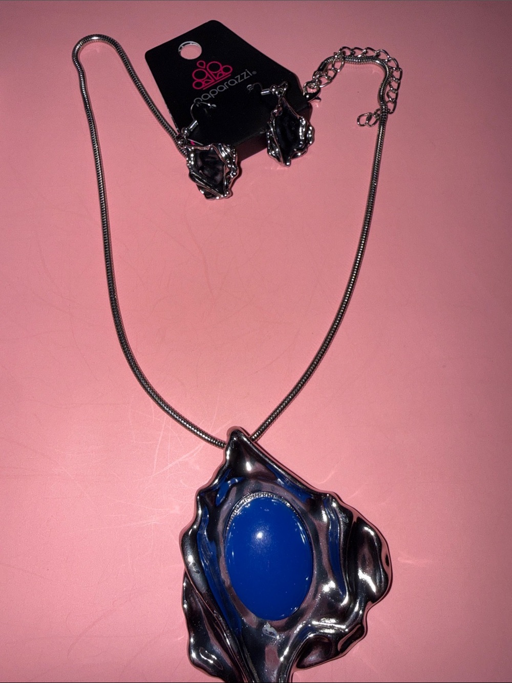 paparazzi Silver Necklace with Bright Blue Oval Pendant